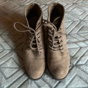 Lace up heeled booties